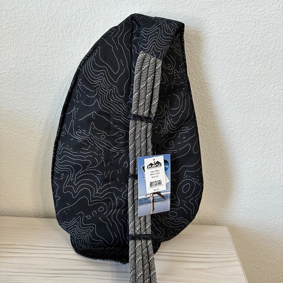 KAVU Mini Rope Sling Bag Crossbody Black Topo NEW WITH TAGS - Picture 2 of 4